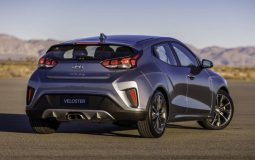 LAMBORGHINI URUS 2015