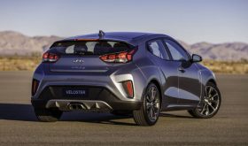 LAMBORGHINI URUS 2015